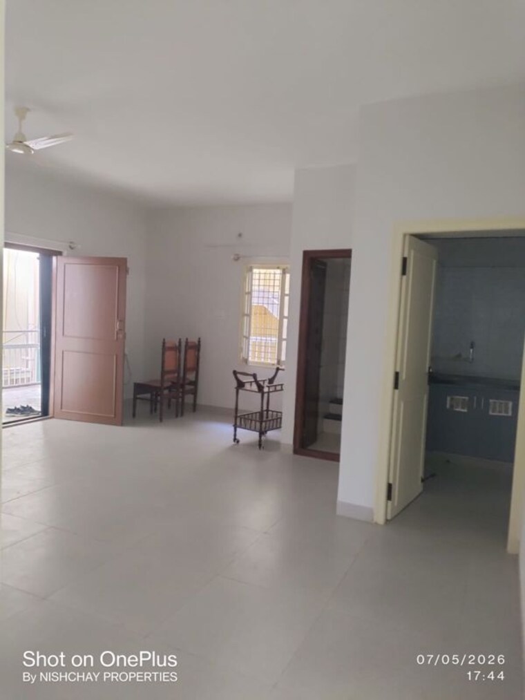 Room, hrbr layout 3 Bedroom 1600 Sq.Ft. Independent House In Hrbr Layout Bangalore 10359847