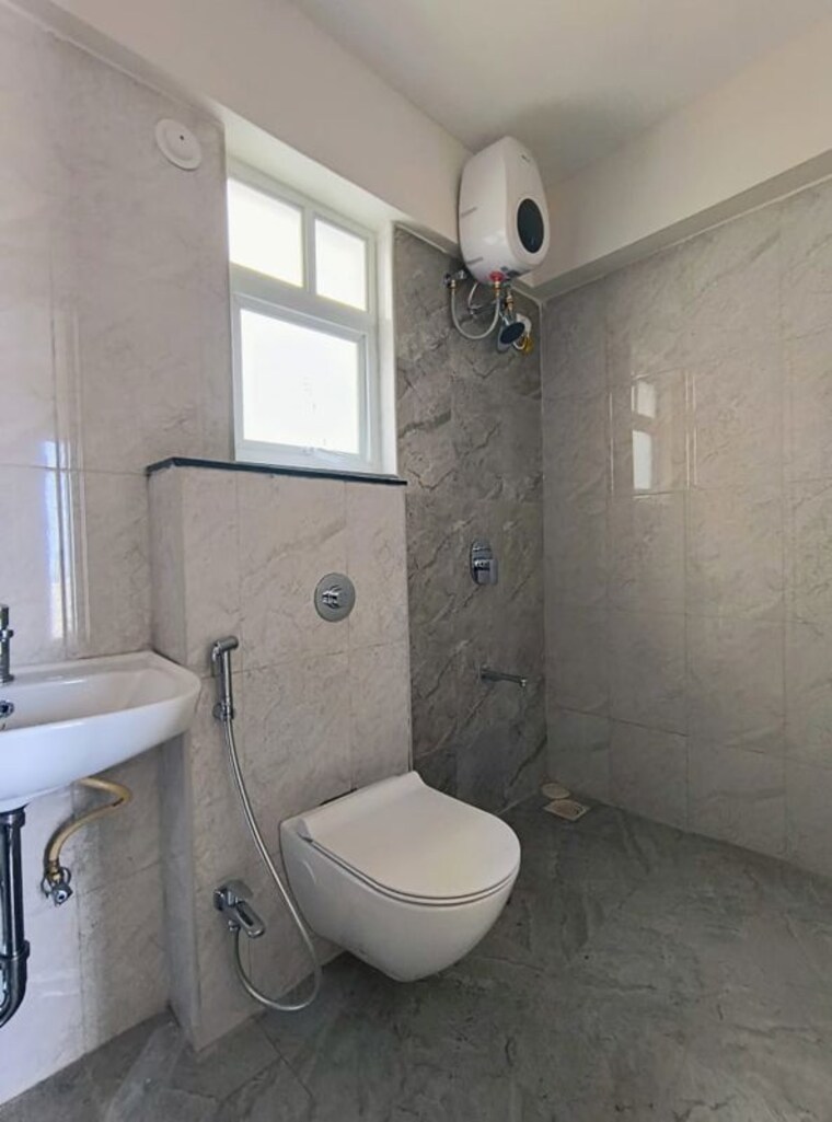 Bathroom, mantra-insignia 2 Bedroom 750 Sq.Ft. Apartment In Mundhwa Pune 10359869