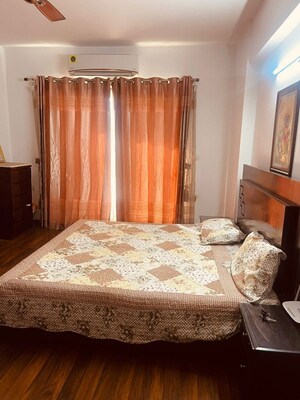 Bedroom in 3.5 BHK Apartment at Wave Amore, Sector 32 – for Rent
