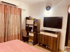 Bedroom in 3.5 BHK Apartment at Wave Amore, Sector 32 – for Rent