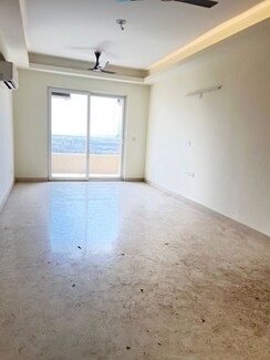 3.5 BHK + Pooja Room,Servant Room,Store Room Apartment For Rent in Wave Amore