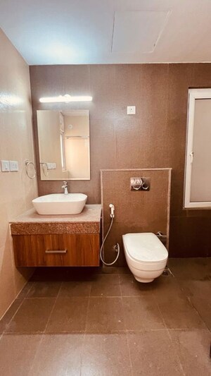 Bathroom in 3.5 BHK Apartment at Wave Amore, Sector 32 – for Rent