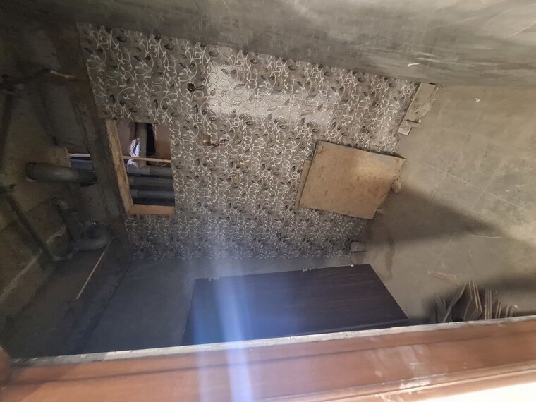 Bathroom, sector 104 3 Bedroom 2000 Sq.Ft. Builder Floor In Sector 104 Noida 10359889