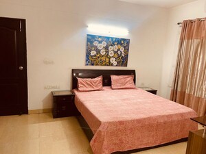Bedroom in 4 BHK Apartment at Wave Amore, Sector 32 – for Rent