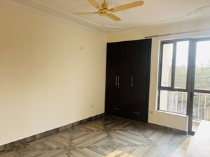 Room in 2 BHK Apartment at Unitech Uniworld Gardens 2, Sector 47 – for Sale