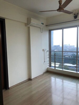 Room in 3 BHK Apartment at Parel – for Sale
