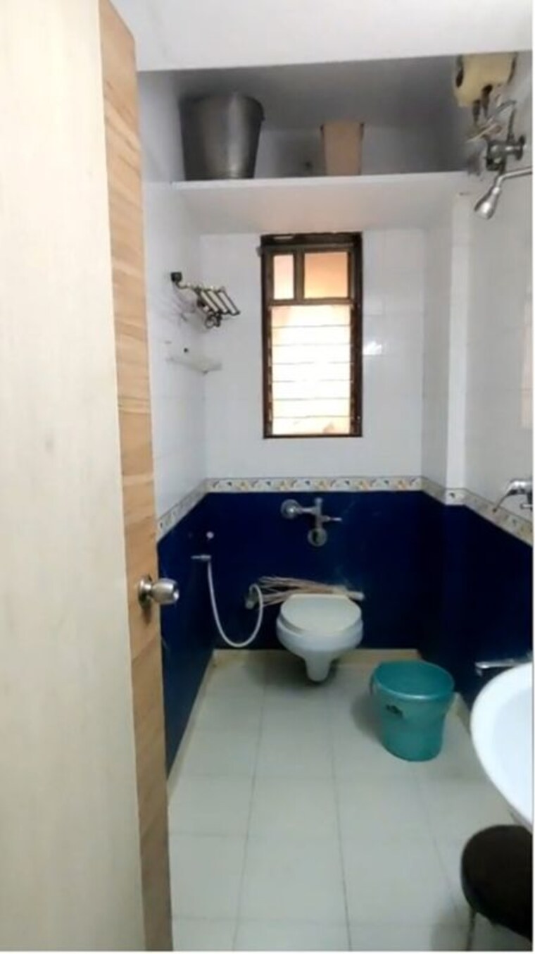 Bathroom, chembur 2 Bedroom 1079 Sq.Ft. Apartment In Chembur Mumbai 10359912