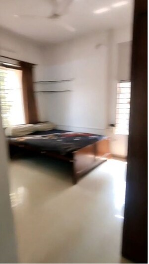 Bedroom in 2 BHK Apartment at Chembur – for Rent