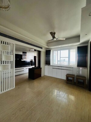 Parking in 3.5 BHK Penthouse at Mahagun Mezzaria, Sector 78 – for Rent