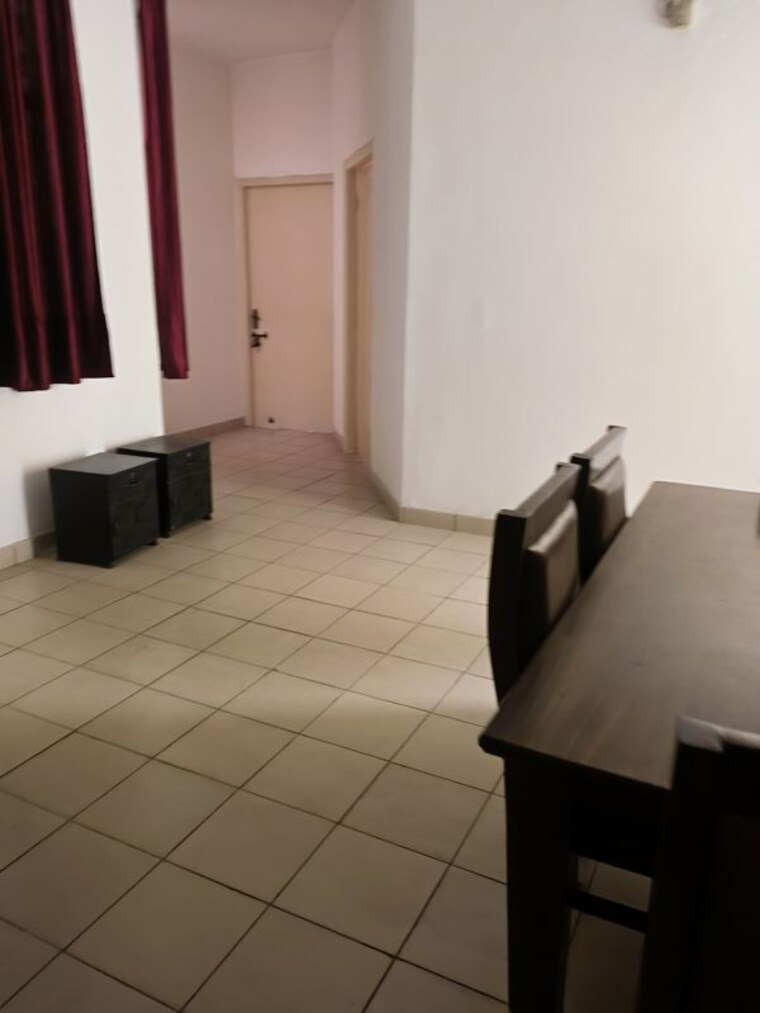 Team Area, rwa-apartments-sector-40 3.5 Bedroom 250 Sq.Mt. Builder Floor In Sector 40 Noida 10359942
