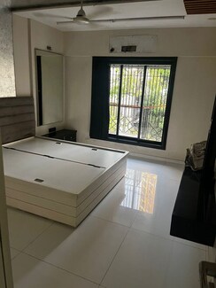 2 BHK Apartment For Rent in Mahim West