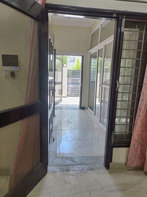 Building Lobby in 3 BHK Builder Floor at Sector 52 – for Rent