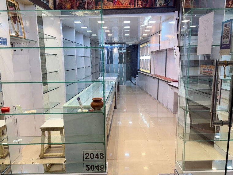 Team Area, rustomjee-eaze-zone-mall Commercial Shop 321 Sq.Ft. In Malad West Mumbai 10359972