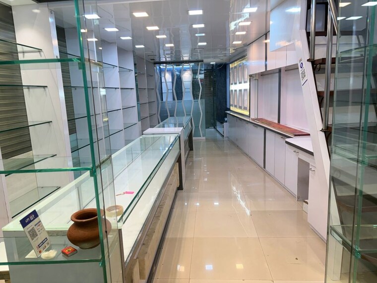 Team Area, rustomjee-eaze-zone-mall Commercial Shop 321 Sq.Ft. In Malad West Mumbai 10359972