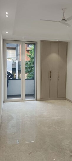 3 BHK + Servant Room Builder Floor For Sale in Greater Kailash I