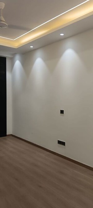 Room in 3 BHK Builder Floor at Greater Kailash I – for Sale