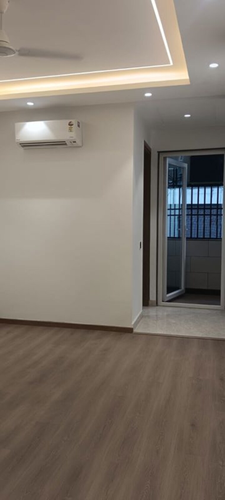 Room, greater kailash i 3 Bedroom 208 Sq.Yd. Builder Floor In Greater Kailash I Delhi 10359978