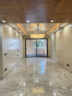 Room in 4 BHK Builder Floor at Anant Raj Ashok Estate, Sector 63a – for Sale