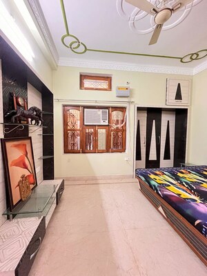 Bedroom in 2 BHK Villa at Rathyatra – for Rent