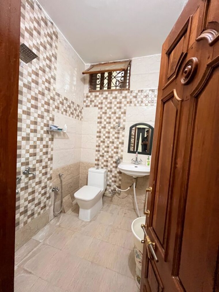 Bathroom, rathyatra 2 Bedroom 1400 Sq.Ft. Villa In Rathyatra Varanasi 10360023