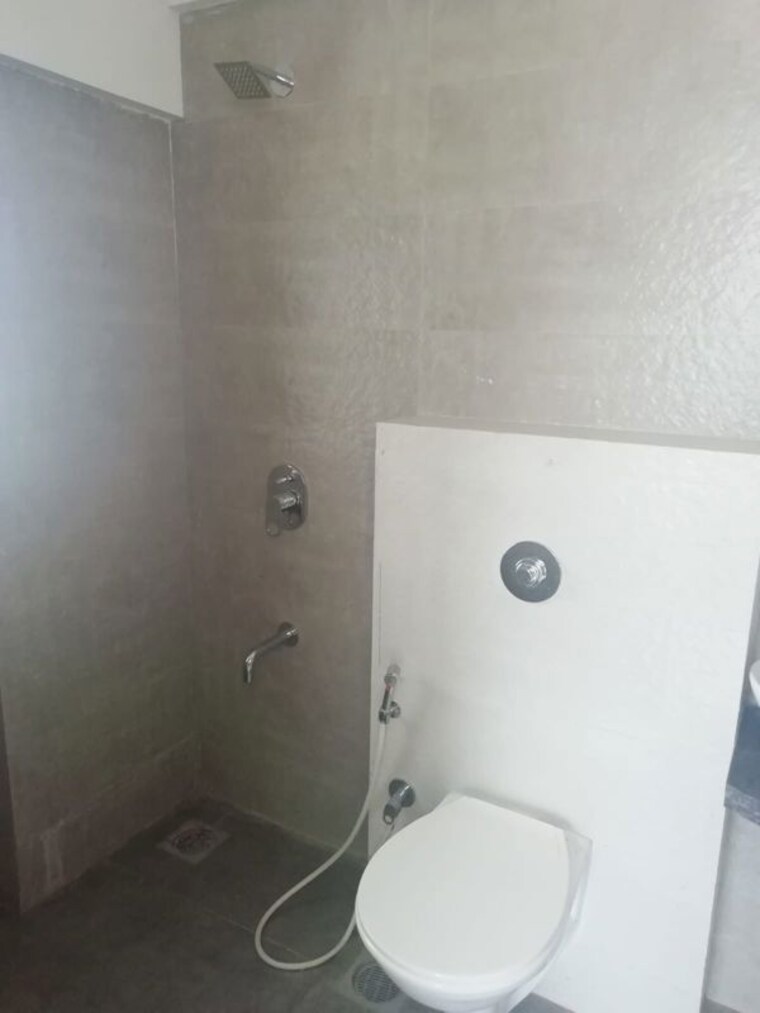 Bathroom, chembur 3 Bedroom 1066 Sq.Ft. Apartment In Chembur Mumbai 10360018