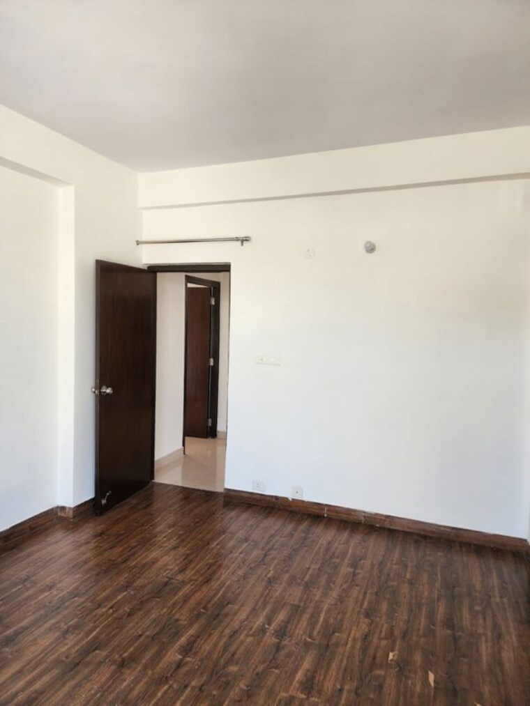 Room, bhabat 4 Bedroom 1850 Sq.Ft. Apartment In Bhabat Zirakpur 10360030