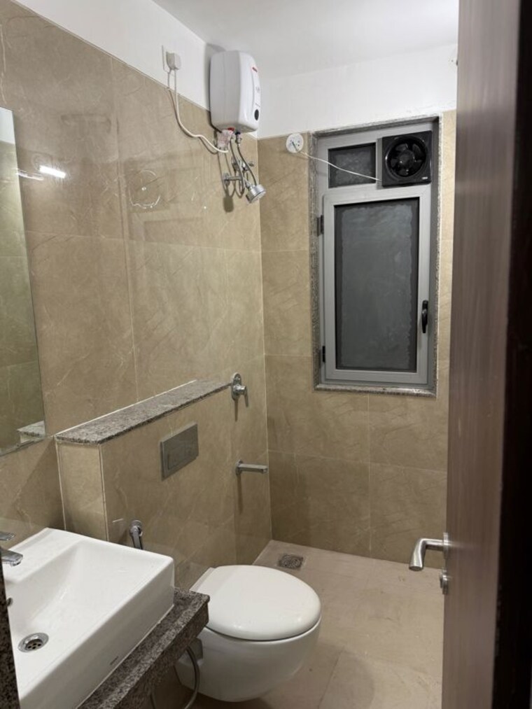 Bathroom, sunteck-city-avenue-4 3 Bedroom 1296 Sq.Ft. Apartment In Goregaon West Mumbai 10360024