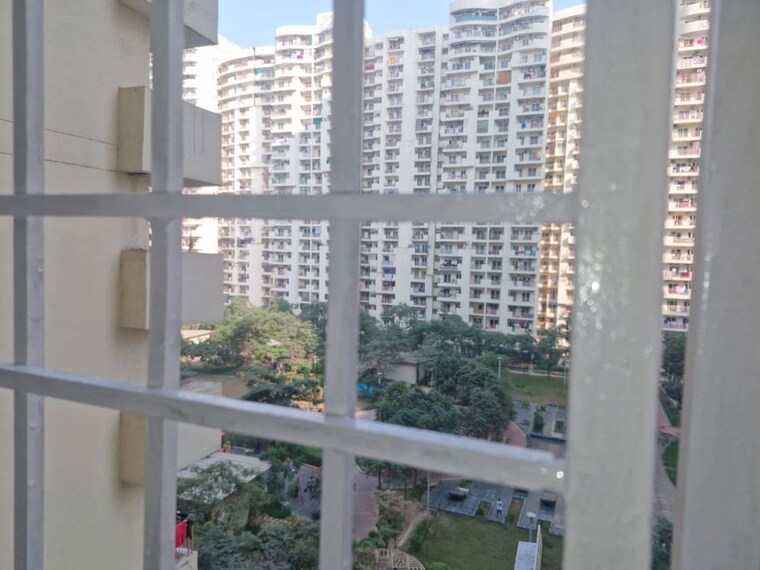 Exterior View, mahagun-moderne 3 Bedroom 1850 Sq.Ft. Apartment In Sector 78 Noida 10360050