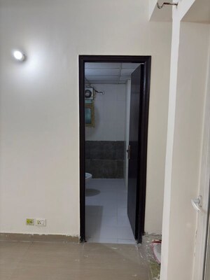 Furnished Amenities in 3 BHK Apartment at Nimbus The Hyde park, Sector 78 – for Rent