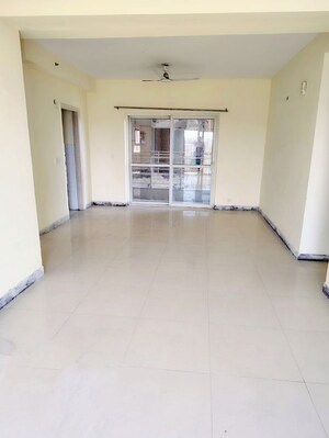 Room in 4 BHK Builder Floor at BPTP Parkland Pride Phase 2, Sector 77 – for Sale