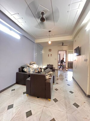 2 BHK Builder Floor For Rent in Mahmoorganj