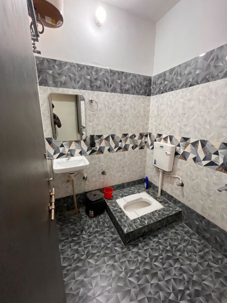 Team Area, mahmoorganj 2 Bedroom 1210 Sq.Ft. Builder Floor In Mahmoorganj Varanasi 10360074