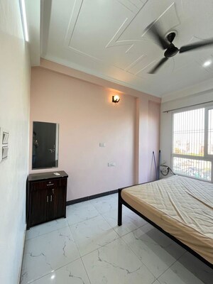 Bedroom in 2 BHK Builder Floor at Mahmoorganj – for Rent