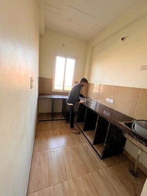 Kitchen in 2 BHK Builder Floor at Mahmoorganj – for Rent