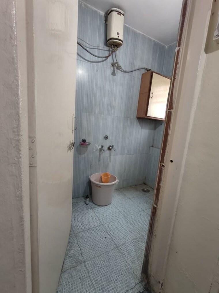 Bathroom, kamgar putala vasahat 1 Bedroom 550 Sq.Ft. Villa In Kamgar Putala Vasahat Pune 10360073