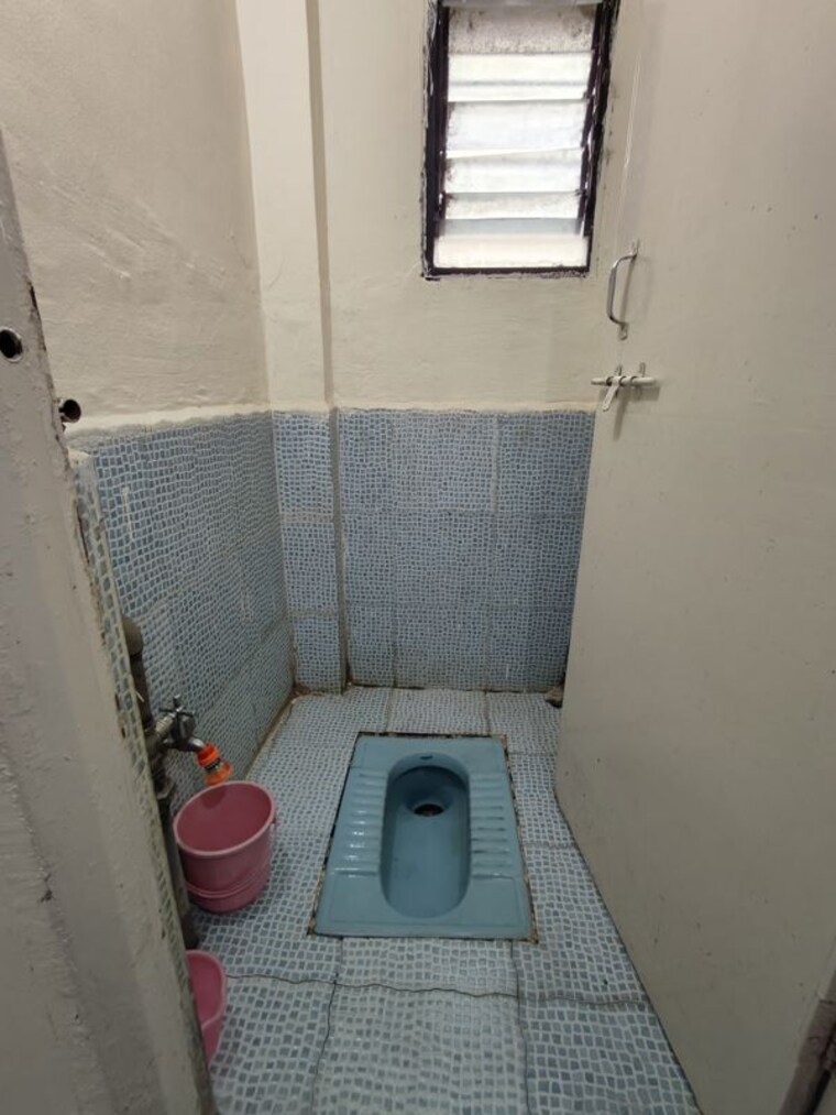 Bathroom, kamgar putala vasahat 1 Bedroom 550 Sq.Ft. Villa In Kamgar Putala Vasahat Pune 10360073