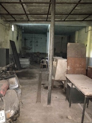 Plot Area in  Land at Dakshindari – for Rent