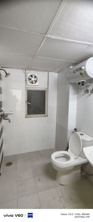 Bathroom in 3 BHK Apartment at Amrapali Eden Park, Sector 50 – for Rent