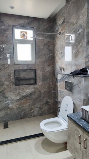 Bathroom in 3 BHK Apartment at DLF The Carlton Estate, Dlf Phase V – for Sale