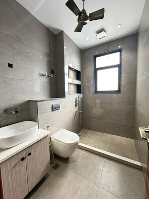 Bathroom in 3 BHK Builder Floor at DLF Alameda, Sector 73 – for Sale