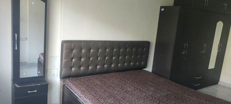 Bedroom, dadar east 2 Bedroom 800 Sq.Ft. Apartment In Dadar East Mumbai 10360358