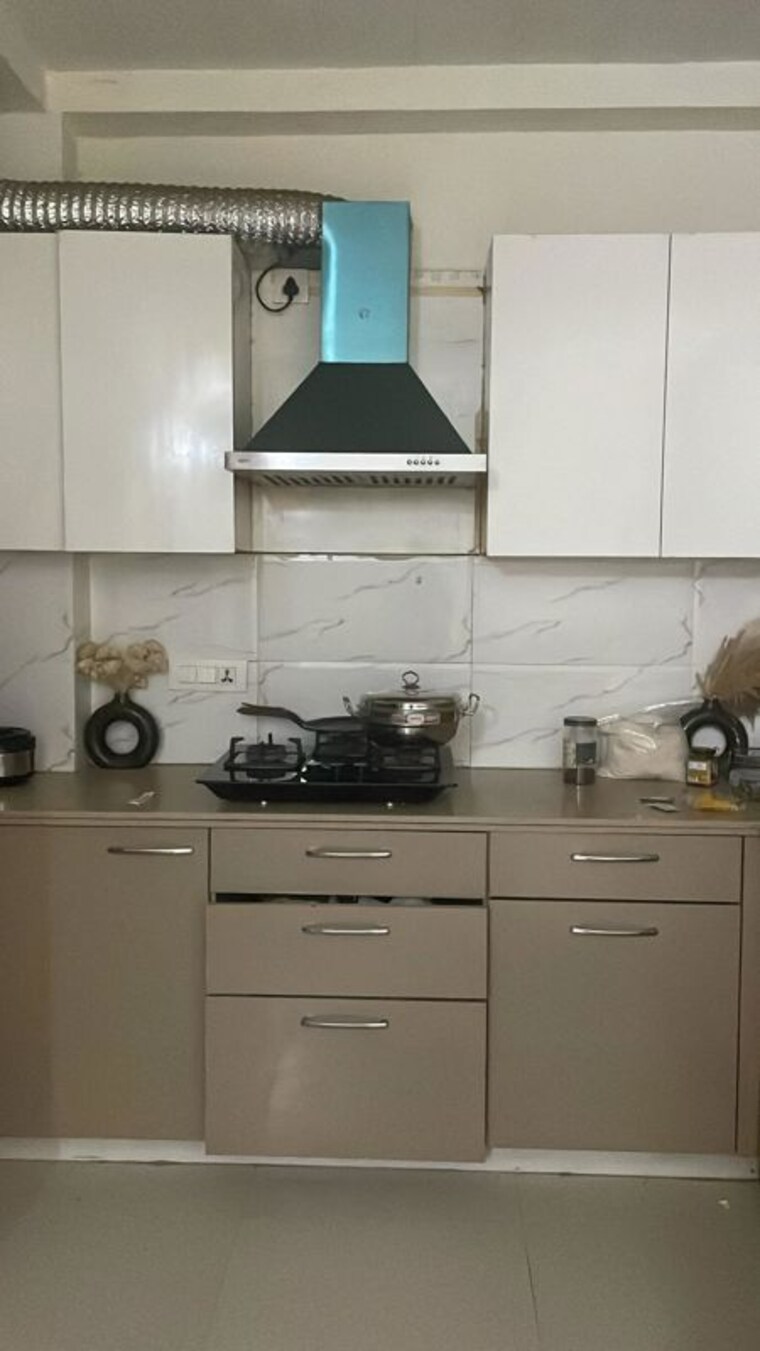 Kitchen, orchid-gardens 3.5 Bedroom 2250 Sq.Ft. Builder Floor In Sector 54 Gurgaon 10360363