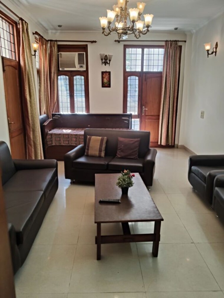 Living Room, orchid-gardens 3.5 Bedroom 2250 Sq.Ft. Builder Floor In Sector 54 Gurgaon 10360363