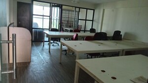  Office Space For Rent in Thaltej