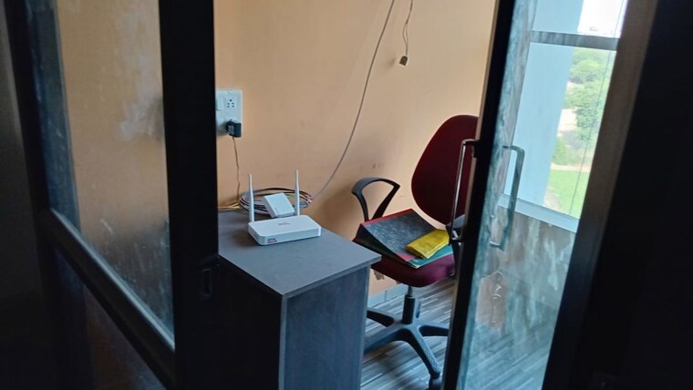 Team Area, thaltej Commercial Office Space 911 Sq.Ft. In Thaltej Ahmedabad 10360364