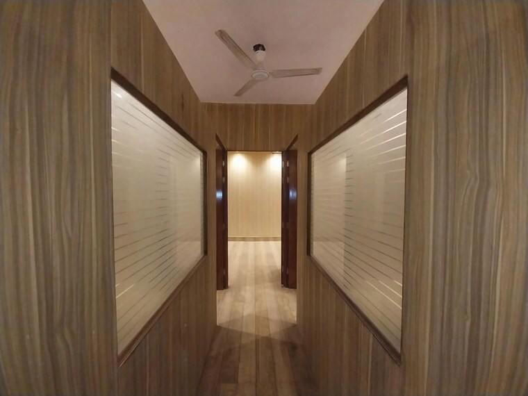 undefined, lajpat nagar i Commercial Office Space 900 Sq.Ft. In Lajpat Nagar I Delhi 10360374