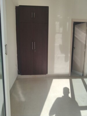 Furnished Amenities in 2 BHK Apartment at Gaur City 4th Avenue, Sector 4 Greater Noida – for Rent