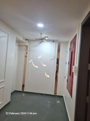 Room in 3 BHK Apartment at Balaji Vertu, Wadala – for Rent