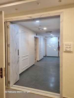 Room in 3 BHK Apartment at Balaji Vertu, Wadala – for Rent