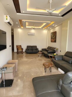4 BHK + Pooja Room,Servant Room,Study Room,Extra Room,Store Room Builder Floor For Rent in Sushant Lok I